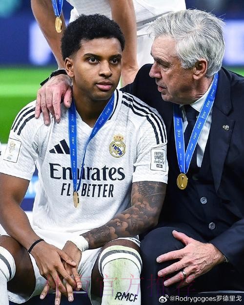 达成协议!J罗大幅降薪加盟埃弗顿 联手安切洛蒂