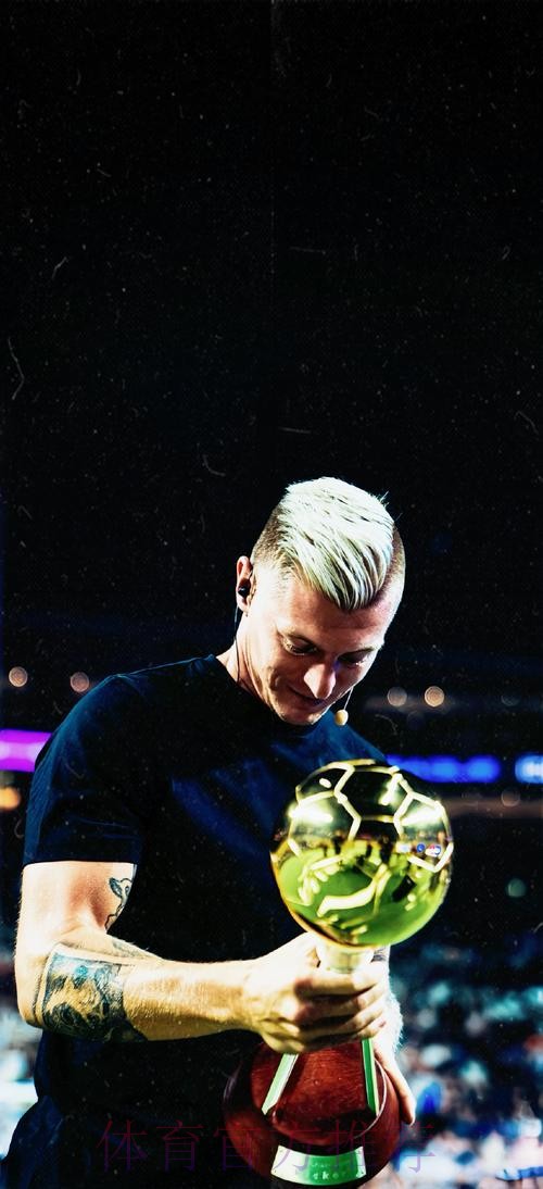 官方:克罗斯当选国家德比全场最佳 官方:克罗斯当选国家德比全场最佳