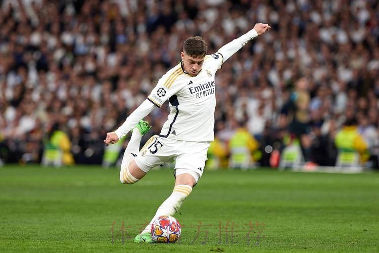 德斯特肌肉损伤将缺战皇马 皮克身体不适出场成疑